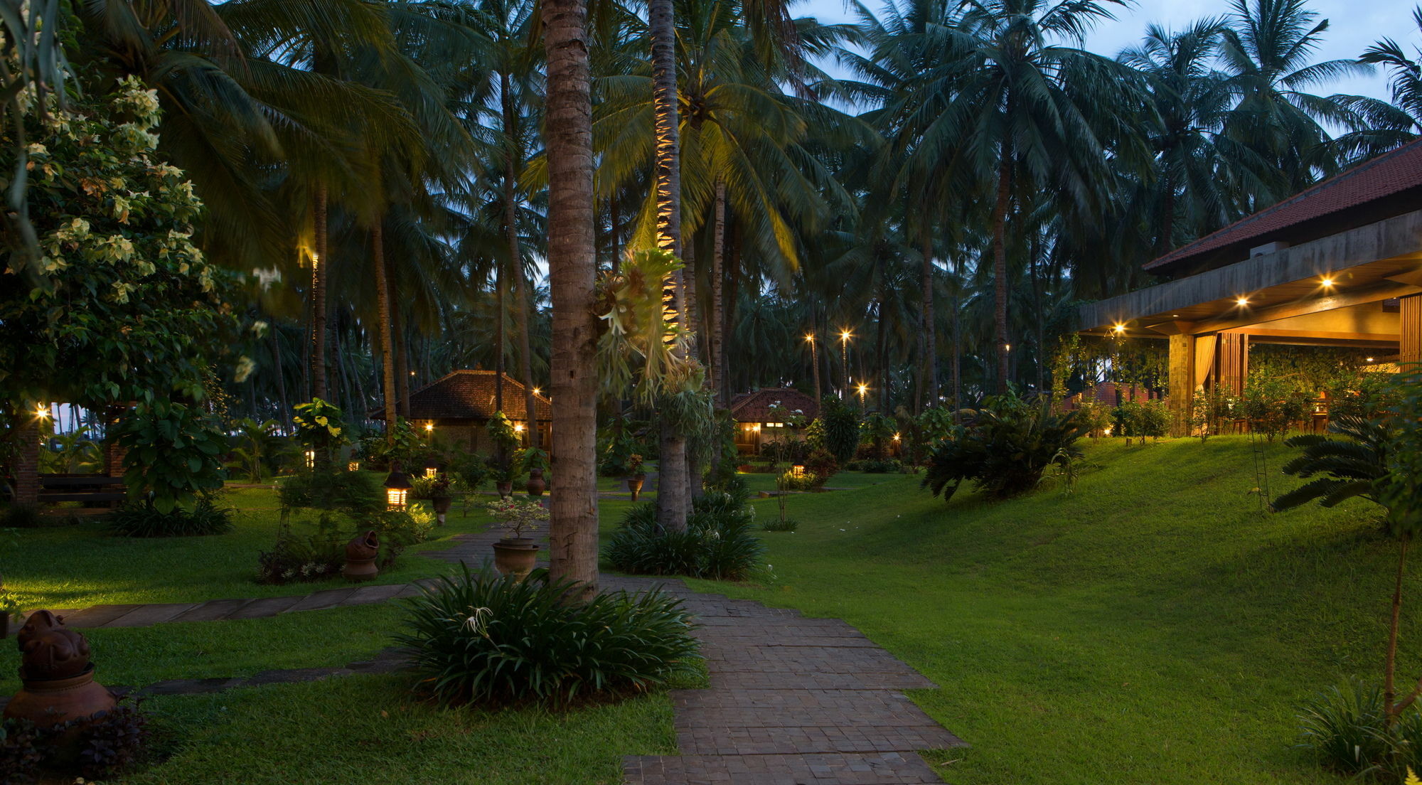 Ketapang Indah Hotel Banyuwangi  Exterior photo